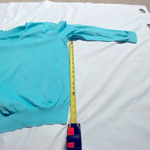 Polo by Ralph Lauren Woman’s size XL.  V-Neck lightweight sweater.  Gently Worn - Picture 9 of 14